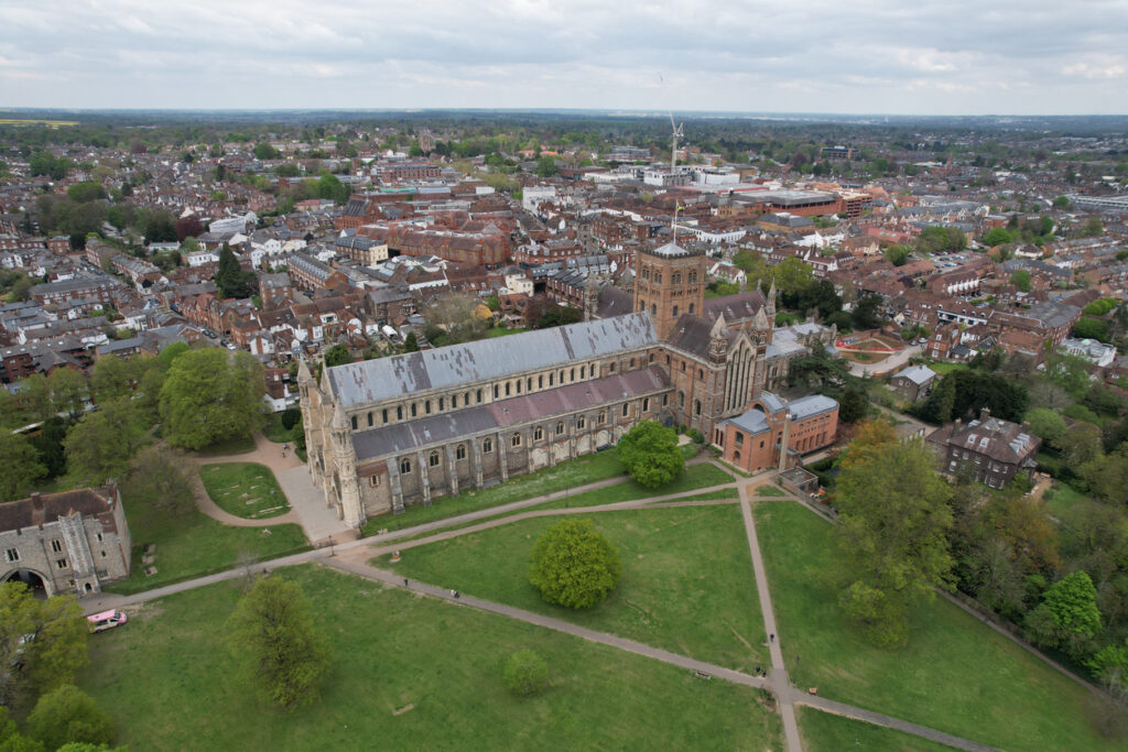 St Albans council votes to end prayers before meetings