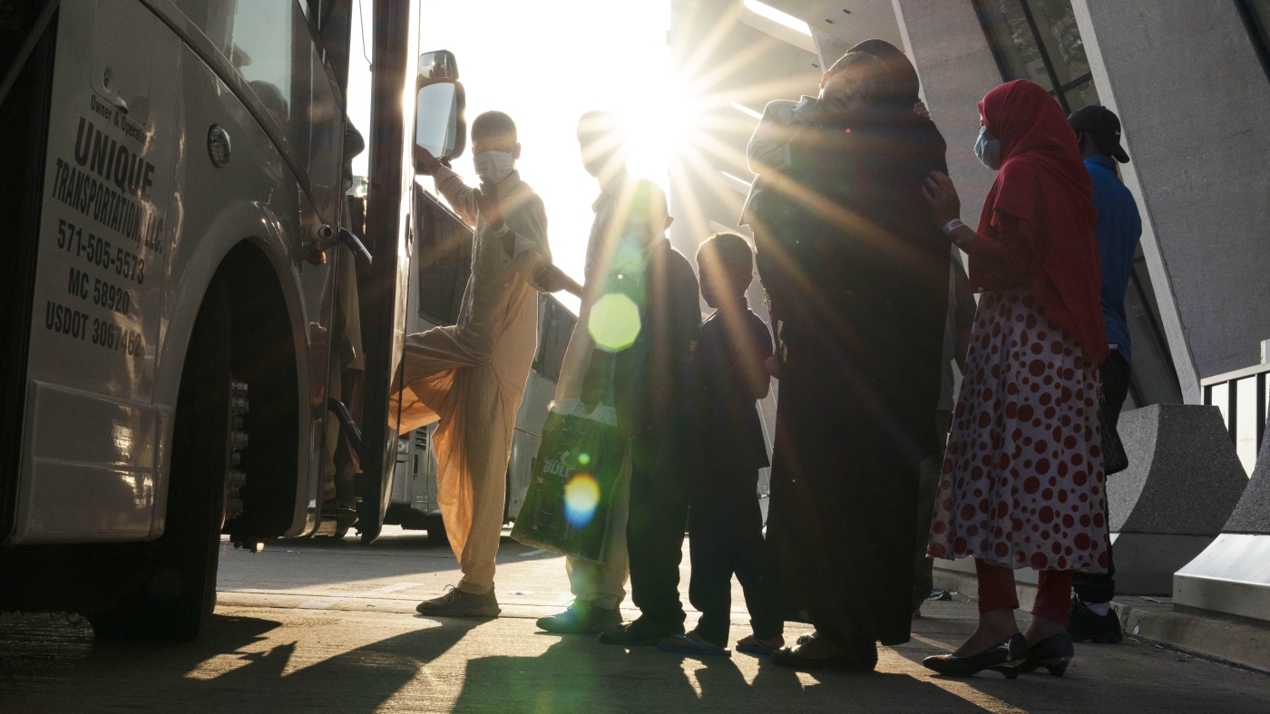 Afghan Refugees Face Deportation as Temporary Protected Status Ends The Moral Compass News White House welcomes Afrikaners to the U.S., but drops protection for Afghan allies : NPR