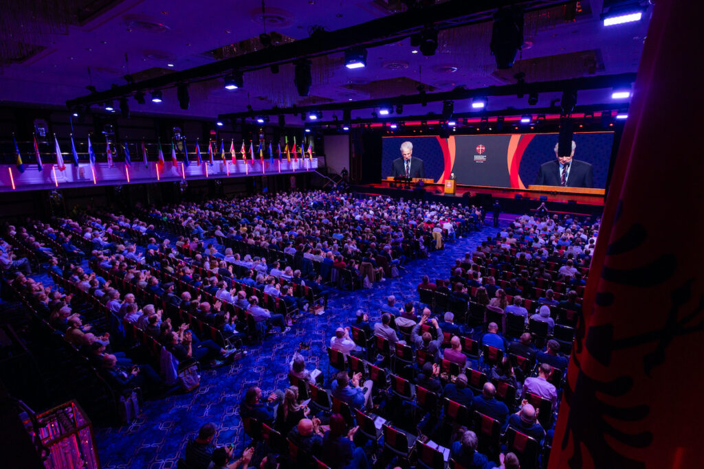 Franklin Graham wraps up European evangelism congress with call to be unashamed of the Gospel