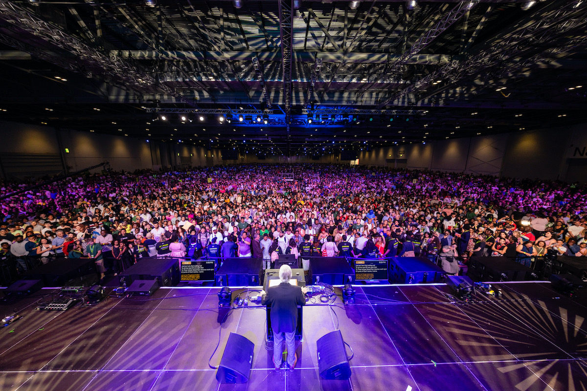 17,000 turn out for Franklin Graham event in London