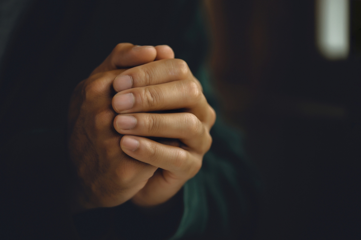 Pastor calls for night prayer vigils in face of darkening world