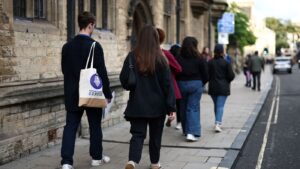 Foreign students look to U.K. instead of U.S. because of Trump visa threats : NPR