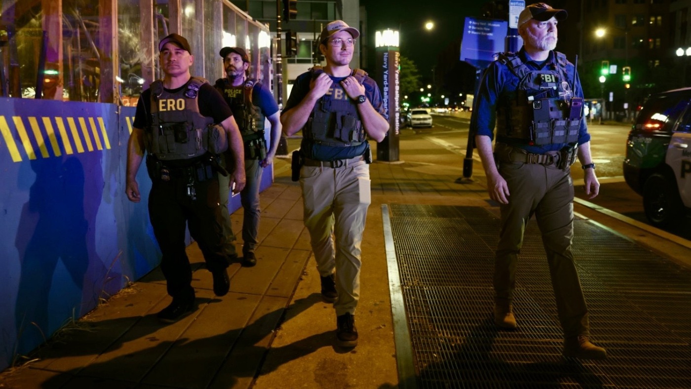 Trumps Federal Crackdown in DC Increased Police Presence The Moral Compass News Federal agents spread out across D.C. amid Trump vow to crackdown on crime : NPR