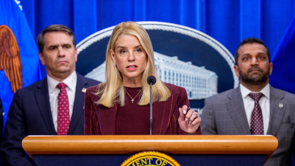 Lawmakers and Justice Department spar over Epstein files : NPR