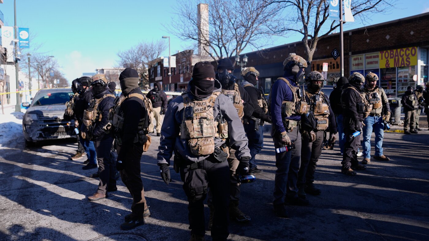 Videos refute DHS account of fatal shooting in Minneapolis : NPR