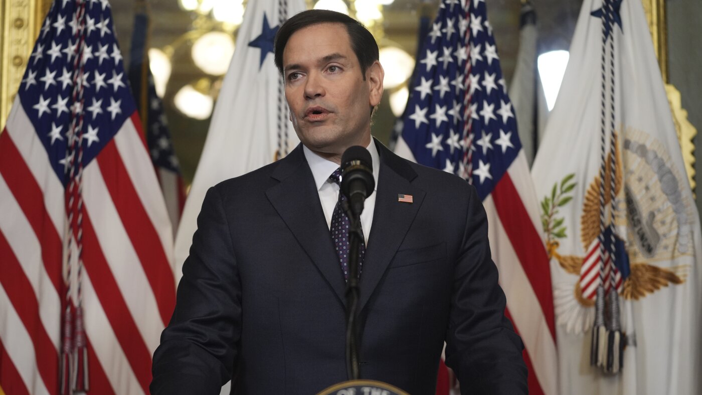 Marco Rubio juggles 2 roles in Trump administration : NPR