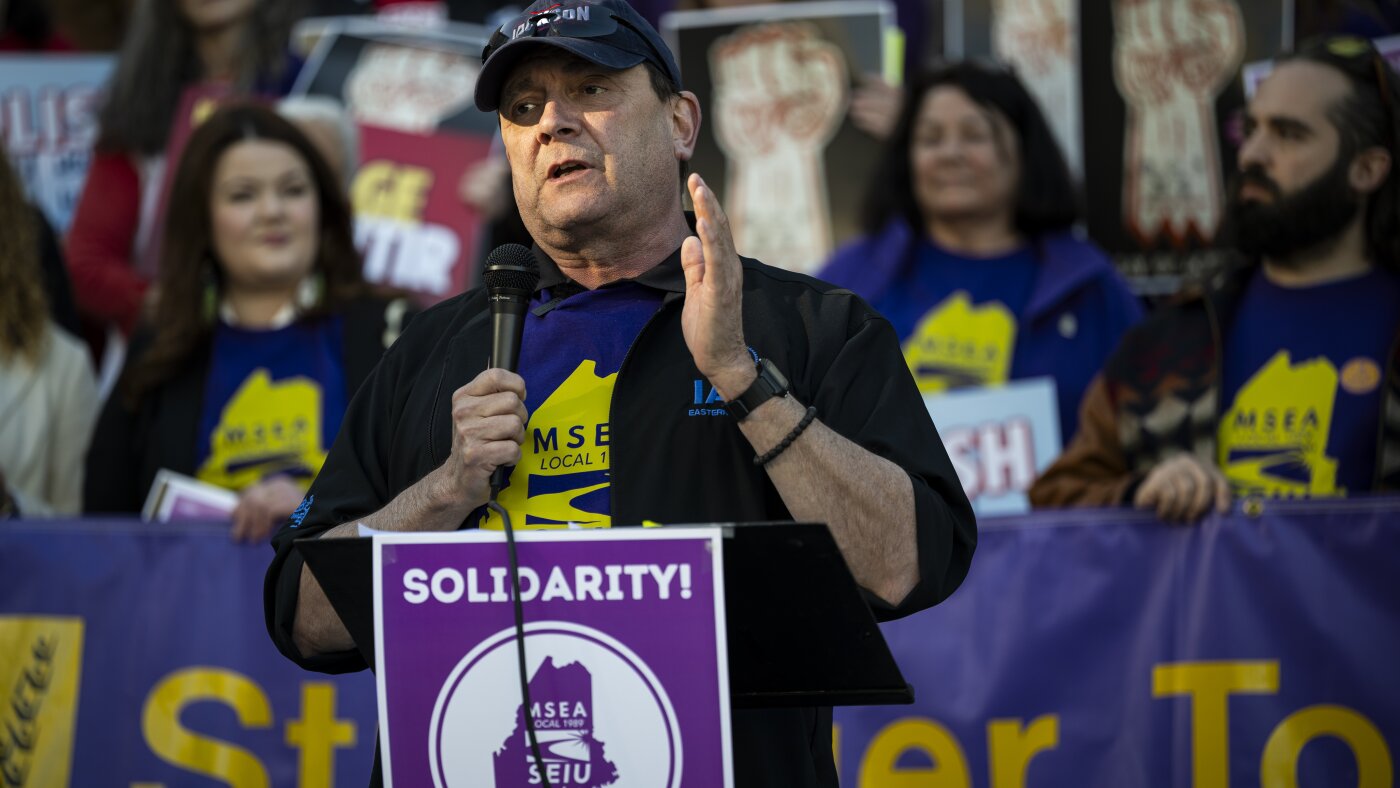 Democrats in Maine gather to replace Graham Platner in the race against Susan Collins : NPR