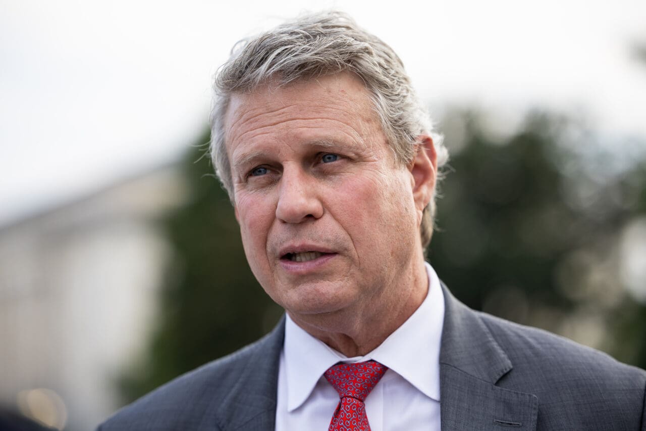 Rep Huizengas Office Linked to Lobbying A Revolving Door Issue The Moral Compass News Huizenga’s revolving door: at least a dozen staffers became lobbyists