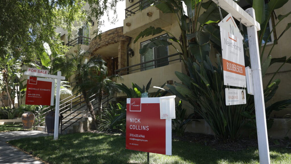 Homebuyers Face Longer Waits as Savings Time for Down Payments The Moral Compass News Saving to buy a first home now takes twice as long : NPR
