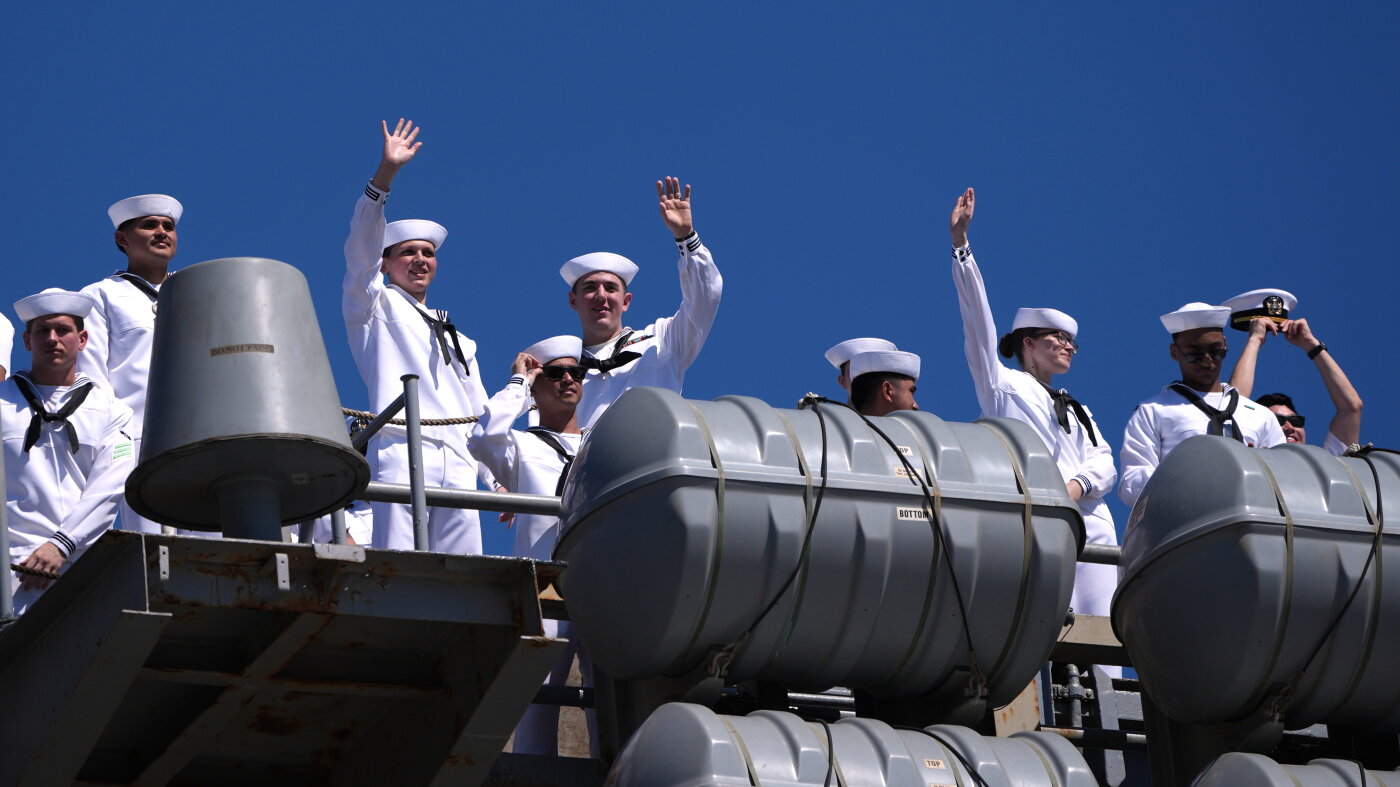 USS Lincoln Returns After Historic Deployment Amid Emotional Reunion The Moral Compass News The long-deployed USS Lincoln returns home to San Diego Bay : NPR